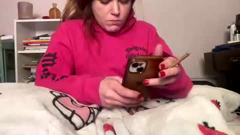 Snapshot of francescafey chatting on 12/22/25, 01:13 francescafey online show from 12/22/25, 01:13