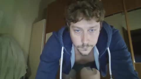 Snapshot of francesco_831115 chatting on 10/13/25, 05:46 francesco_831115 online show from 10/13/25, 05:46