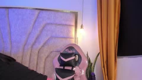 Snapshot of francheska121 chatting on 11/09/25, 01:31 francheska121 online show from 11/09/25, 01:31