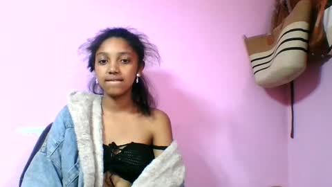 Snapshot of francia333068 chatting on 07/04/26, 05:46 francia333068 online show from 07/04/26, 05:46