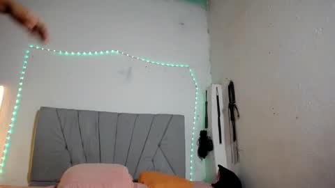 francihot4 online show from 11/09/25, 01:59