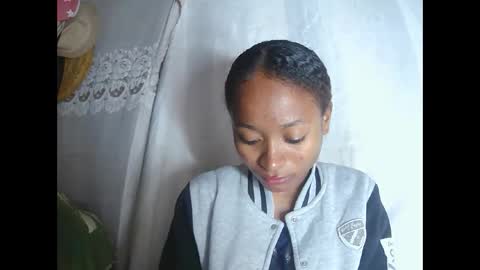 francine925426 online show from 12/16/25, 06:29