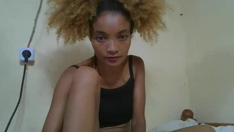 Snapshot of francinoli chatting on 03/29/26, 08:58 Francinoli online show from 03/29/26, 08:58
