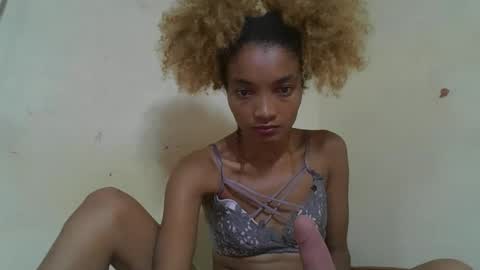 Snapshot of francinoli chatting on 03/29/26, 09:04 Francinoli online show from 03/29/26, 09:04