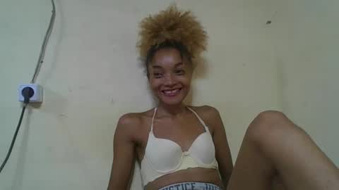 Snapshot of francinoli chatting on 03/31/26, 09:48 Francinoli online show from 03/31/26, 09:48