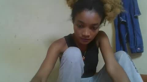 Snapshot of francinoli chatting on 04/13/26, 03:23 Francinoli online show from 04/13/26, 03:23
