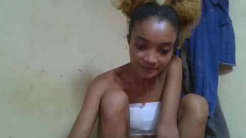 Snapshot of francinoli chatting on 04/18/26, 12:36 Francinoli online show from 04/18/26, 12:36