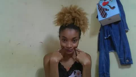 Snapshot of francinoli chatting on 04/29/26, 03:49 Francinoli online show from 04/29/26, 03:49