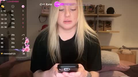 Snapshot of francis_digby chatting on 10/09/25, 06:50 Francis Digby online show from 10/09/25, 06:50