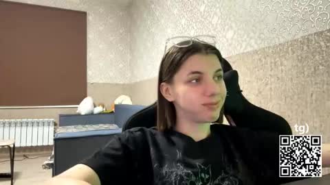 Melissa online show from 11/26/25, 07:04