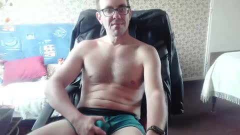 Snapshot of franck143544 chatting on 01/16/25, 01:04 franck143544 online show from 01/16/25, 01:04