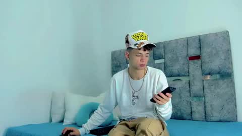 Snapshot of franco_taylor chatting on 01/15/25, 03:54 Franco taylor online show from 01/15/25, 03:54