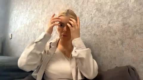 Snapshot of francoisebardeen chatting on 04/29/26, 09:46 Britney online show from 04/29/26, 09:46