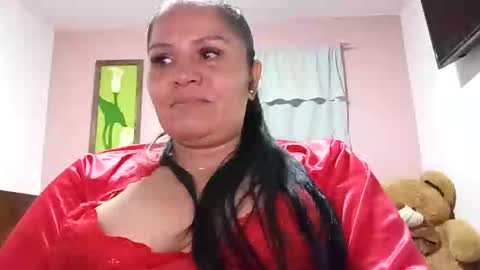 Snapshot of francy_froz chatting on 11/14/25, 04:00 francy froz online show from 11/14/25, 04:00