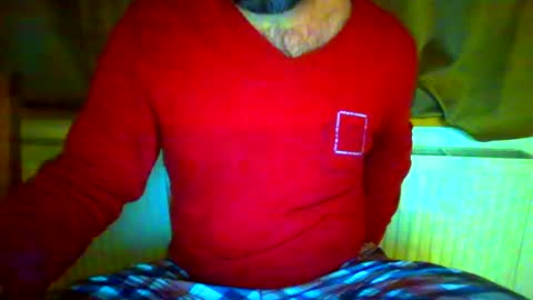 Snapshot of frank84848 chatting on 01/28/25, 10:45 Frank online show from 01/28/25, 10:45