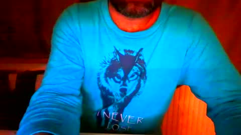 Snapshot of frank84848 chatting on 02/27/25, 10:09 Frank online show from 02/27/25, 10:09