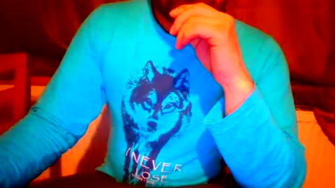 Snapshot of frank84848 chatting on 03/06/25, 08:48 Frank online show from 03/06/25, 08:48