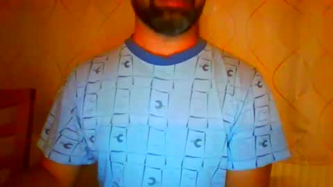 Snapshot of frank84848 chatting on 09/28/25, 08:03 Frank online show from 09/28/25, 08:03