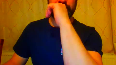 Snapshot of frank84848 chatting on 12/17/25, 08:48 Frank online show from 12/17/25, 08:48