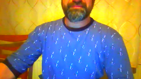 Snapshot of frank84848 chatting on 03/29/26, 08:09 Frank online show from 03/29/26, 08:09