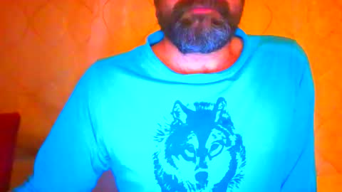 Snapshot of frank84848 chatting on 04/19/26, 08:22 Frank online show from 04/19/26, 08:22