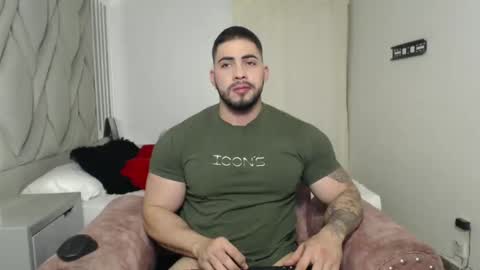 frank_foxx1 online show from 10/21/25, 02:56