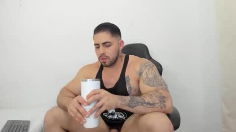 Snapshot of frank_foxx1 chatting on 03/05/26, 04:08 frank_foxx1 online show from 03/05/26, 04:08