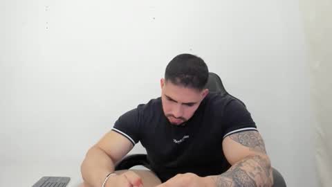 Snapshot of frank_foxx1 chatting on 03/25/26, 02:06 frank_foxx1 online show from 03/25/26, 02:06