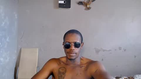 Snapshot of frank_hussle chatting on 08/01/26, 11:53 Frank Hussle online show from 08/01/26, 11:53