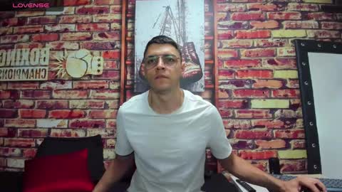 Snapshot of frank_millers chatting on 01/21/25, 11:56 Frank online show from 01/21/25, 11:56