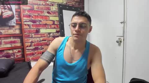 Snapshot of frank_millers chatting on 01/22/25, 05:28 Frank online show from 01/22/25, 05:28