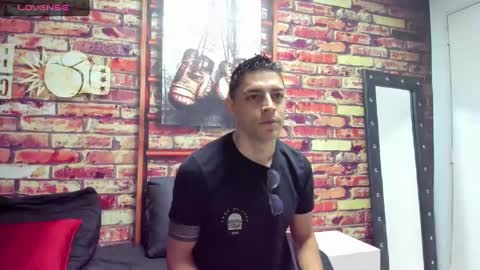 Snapshot of frank_millers chatting on 01/27/25, 11:54 Frank online show from 01/27/25, 11:54