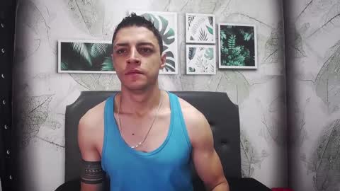 Snapshot of frank_millers chatting on 01/28/25, 12:43 Frank online show from 01/28/25, 12:43