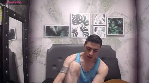 Snapshot of frank_millers chatting on 02/01/25, 12:16 Frank online show from 02/01/25, 12:16