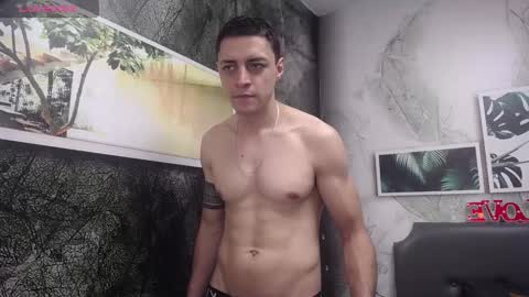 Snapshot of frank_millers chatting on 02/03/25, 03:59 Frank online show from 02/03/25, 03:59