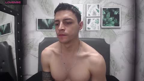 Snapshot of frank_millers chatting on 02/03/25, 10:21 Frank online show from 02/03/25, 10:21