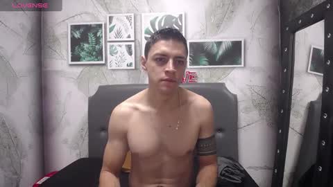 Snapshot of frank_millers chatting on 02/04/25, 12:22 Frank online show from 02/04/25, 12:22