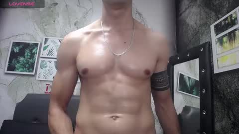 Snapshot of frank_millers chatting on 02/14/25, 05:36 Frank online show from 02/14/25, 05:36