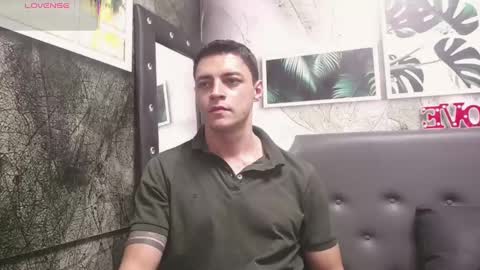 Snapshot of frank_millers chatting on 03/08/25, 10:22 Frank online show from 03/08/25, 10:22