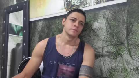 Snapshot of frank_millers chatting on 09/19/25, 05:35 Frank online show from 09/19/25, 05:35