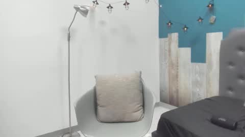 Snapshot of frank_millers chatting on 10/04/25, 08:56 Frank online show from 10/04/25, 08:56