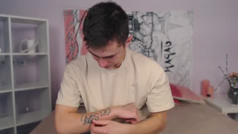 Snapshot of frank_mooree chatting on 01/15/25, 09:35 Frank online show from 01/15/25, 09:35