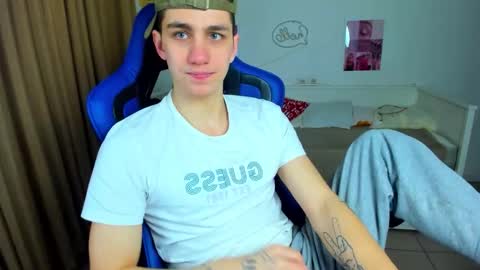 Frank online show from 03/17/26, 05:44