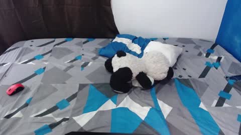 Snapshot of frankbroad68 chatting on 01/03/25, 04:27 Frank online show from 01/03/25, 04:27