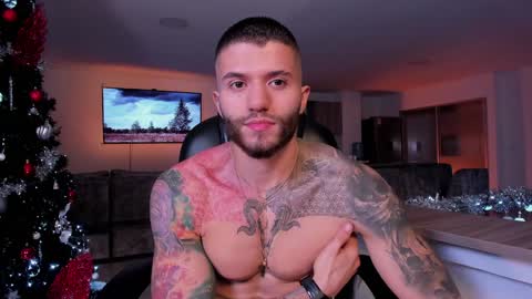 Snapshot of frankfarrellx chatting on 12/19/24, 06:01 Frank Farrell. Hey remember to give me a thumbs up Ty online show from 12/19/24, 06:01