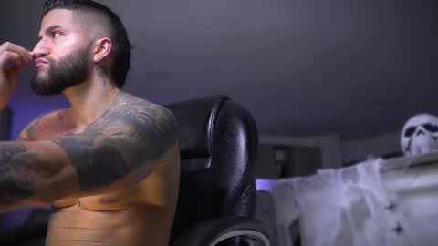 Frank Farrell. Hey remember to give me a thumbs up Ty online show from 10/26/25, 03:12