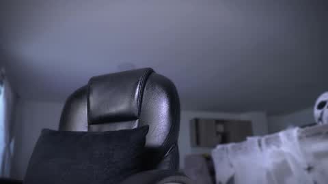 Frank Farrell. Hey remember to give me a thumbs up Ty online show from 10/26/25, 10:04