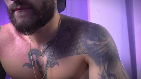 Snapshot of frankfarrellx chatting on 11/05/25, 11:05 Frank Farrell. Hey remember to give me a thumbs up Ty online show from 11/05/25, 11:05