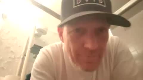 Famous Blue Eyes online show from 04/06/26, 06:25