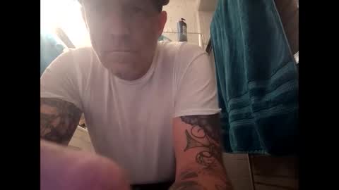 Famous Blue Eyes online show from 04/14/26, 10:54